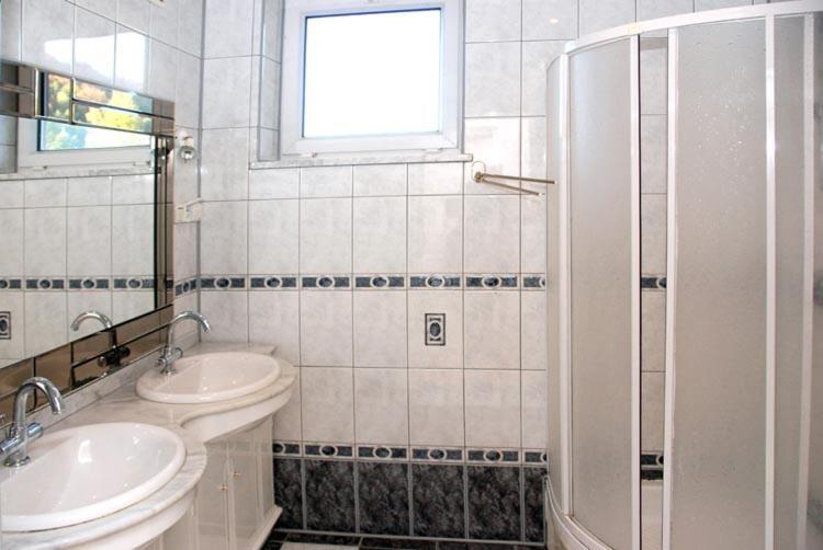 Osrodek Uzdrowiskowy Beskid Hotel Wysowa-Zdrój Kültér fotó